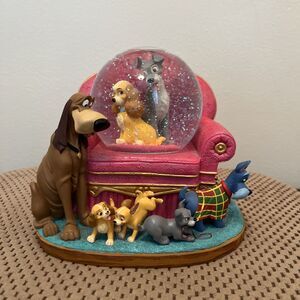 Lady And The Tramp Disney Rare Vintage Playful Melody Puppy And Sofa Snowglobe